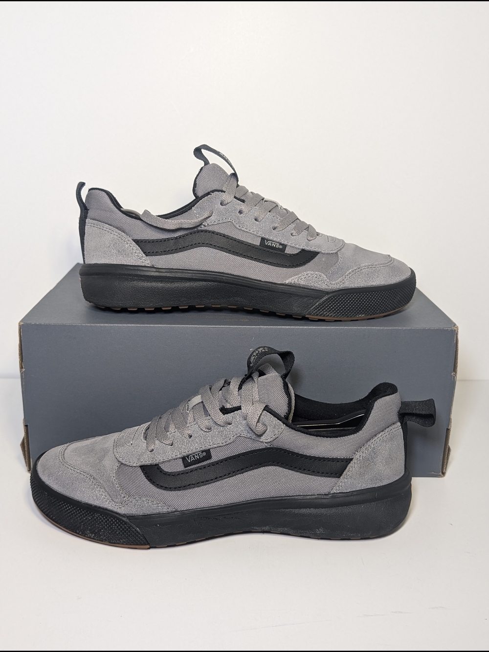 Vans Range EXP Frost Gray Black Suede Canvas Men's Size 8 Skate Sneakers
